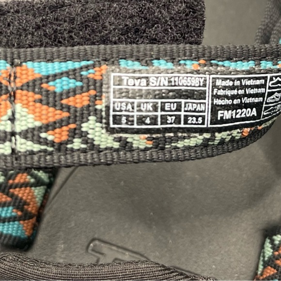 Teva GC100 Grand Canyon collection Multicolor Geometric Strap Sandals - Picture 6 of 9